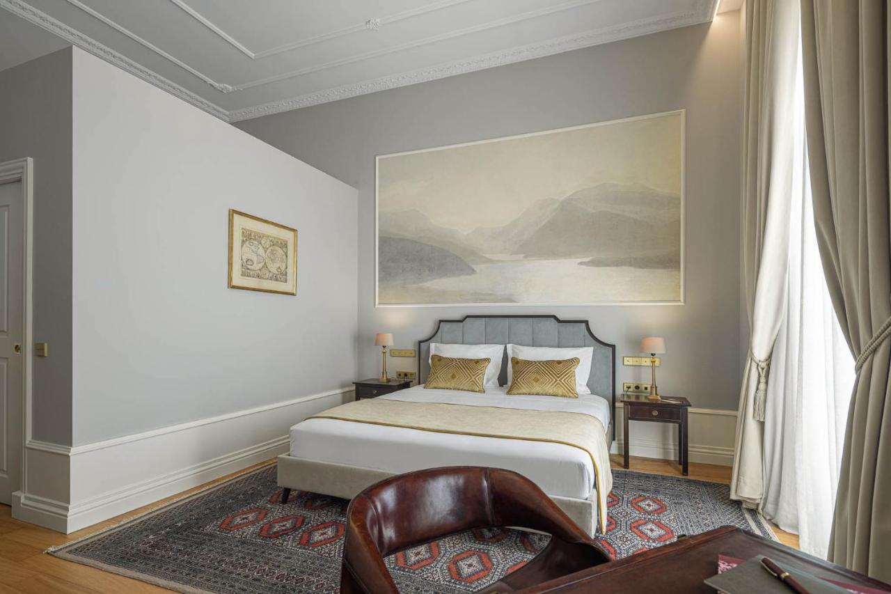 Palace Double Room,1466244389:JPEG