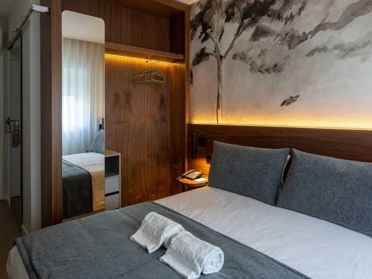 Standard Double Room,789555444:JPEG